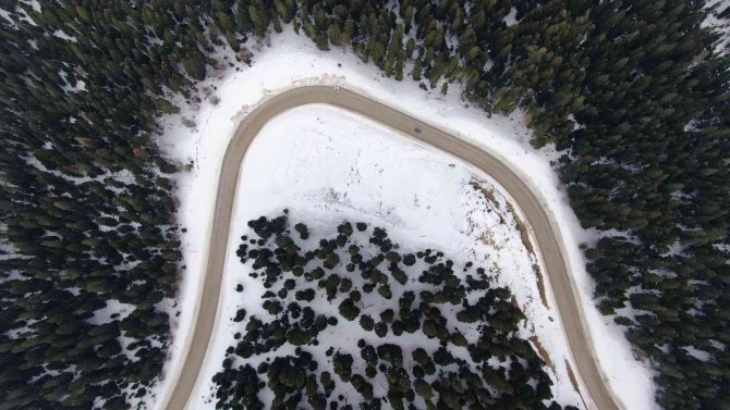 Kar Manzarası İle Mest Eden Ilgaz Dağı, Havadan Görüntülendi
