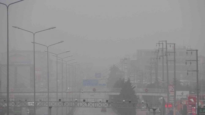 Kocaeli Güne Sisle Başladı