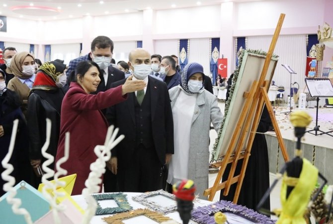 Mardin’de Gelirleri Köy Okullarına Bağışlanan Şiir Ve Müzik Etkinliği Düzenlendi