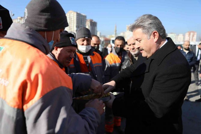 Melikgazi’de Her Hafta Bir Mahallede Toplu Temizlik