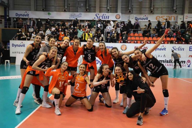 Eczacıbaşı Dynavit, Set Vermedi
