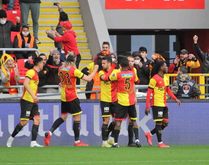 Spor Toto Süper Lig: Göztepe: 1 - Antalyaspor: 0 (İ̇lk Yarı)