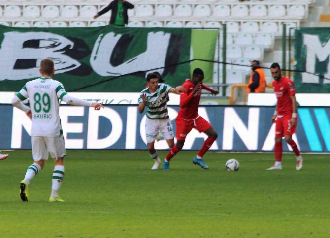 Spor Toto Süper Lig: İ̇h Konyaspor: 0 - Dg Sivasspor: 0 (İ̇lk Yarı)
