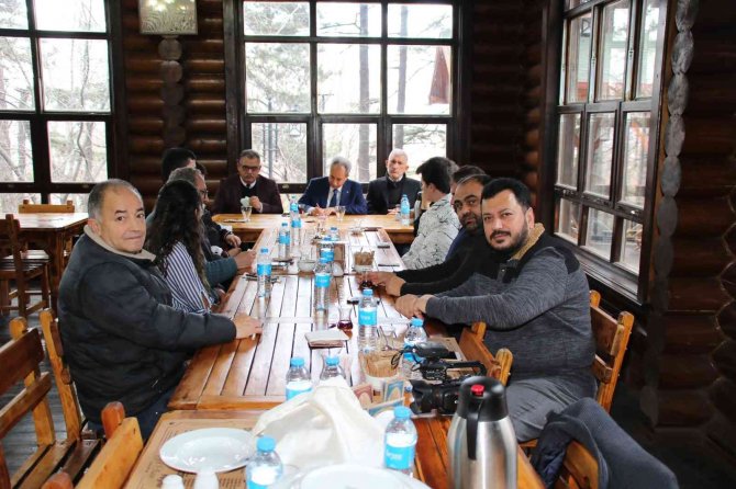 Başkan Akkaya Basın Mensupları İle Buluştu