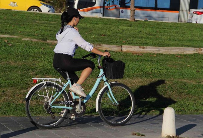 Antalya, Avrupa’nın 52 Milyar Euroluk Bisiklet Turizmi Pastasına Gözünü Dikti