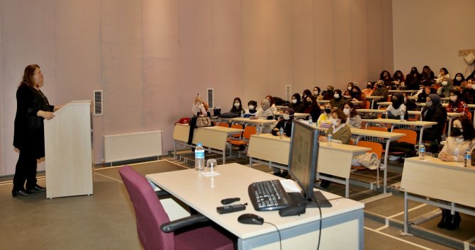 Çakü’de Fitoterapinin Beslenmedeki Yeri Konuşuldu