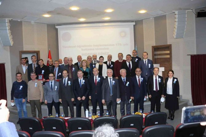 Aü’de Tarımsal Eğitim-öğretimin 176. Yıl Dönümü Kutlandı