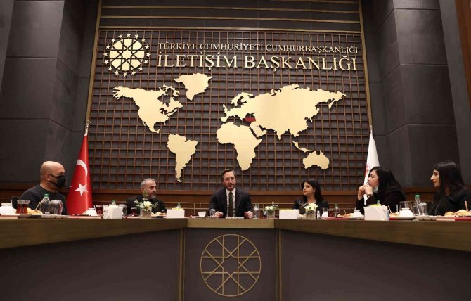 İ̇letişim Başkanı Altun, “10 Ocak Çalışan Gazeteciler Günü”nde Basın Mensuplarıyla Bir Araya Geldi
