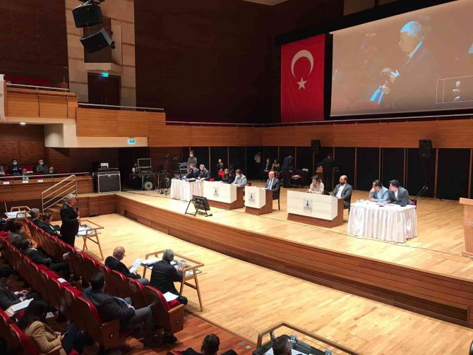 Çevik Bir Meydanı, Demokrasi Meydanı Olacak