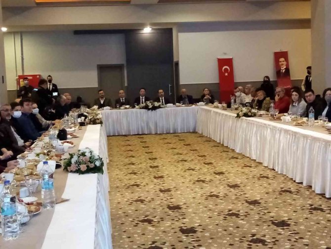 Bandırma Belediye Başkanı Tosun, Gazeteciler Gününü Kutladı