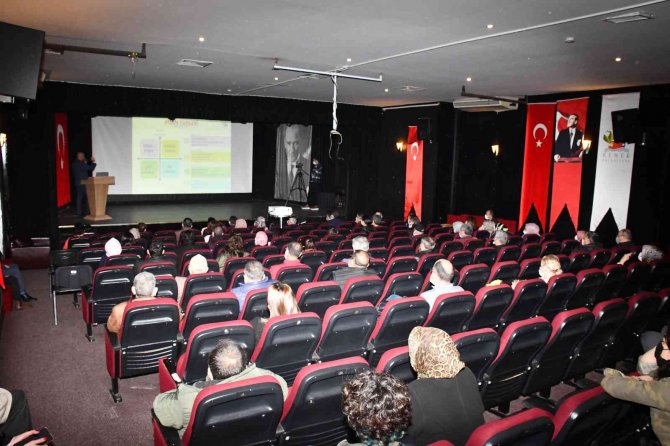 Başkan Topaloğlu, Yks’ye Hazırlanan Öğrencilerin Aileleriyle Buluştu