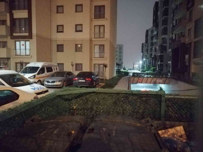 7. Kattan Düşen Sedefnur İle Aynı Evde Bulunan 2 Polis Memuru Açığa Alındı