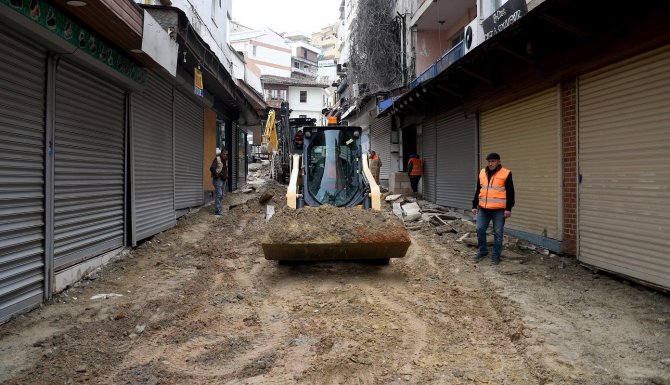 Grand Ve Orient Bazaar’da Yenileme Mesaisi 7/24 Sürüyor