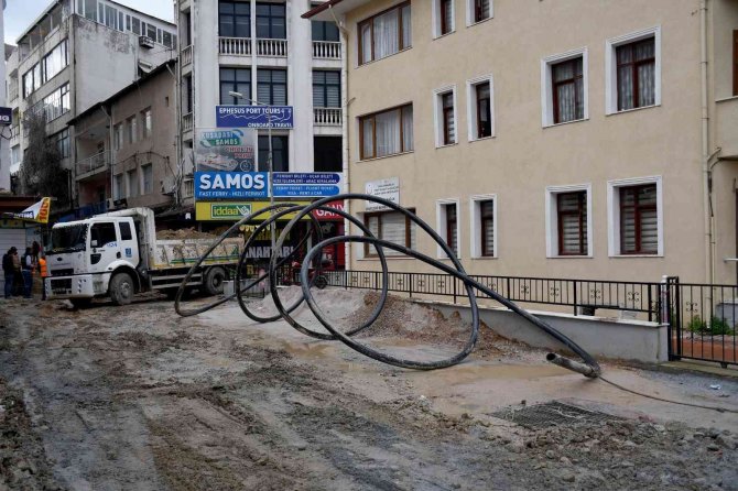 Grand Ve Orient Bazaar’da Yenileme Mesaisi 7/24 Sürüyor