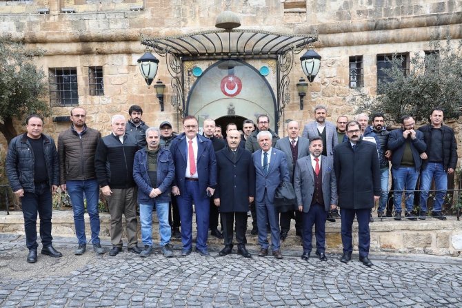 Mardin Valisi Demirtaş, Çalışan Gazetecilerle Bir Araya Geldi