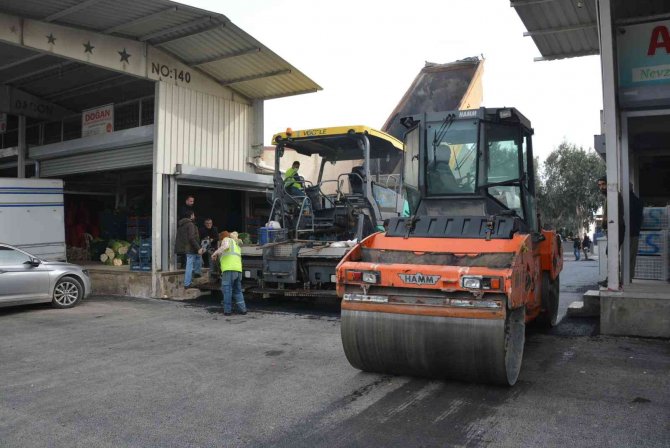 Tarsus Hal Kompleksindeki Yol Çalışmaları Bitme Aşamasında