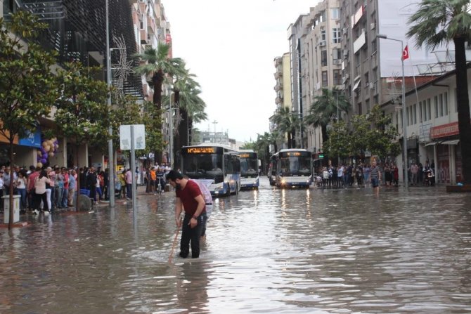 Denizli’de 3 Gün Boyunca Sağanak Yağış Etkili Olacak