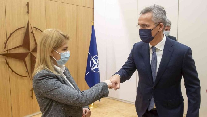 Nato: "Rusya İle Görüşmek Her Problemi Çözmeyecek"