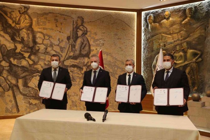 Şahinbey’de Çiftçilere 10 Milyon Tl’lik Fide Desteği
