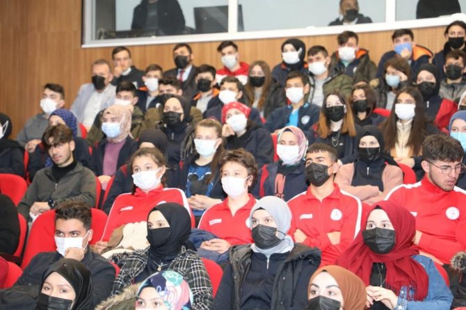 Gençlik Çalıştaylarının Startı Verildi