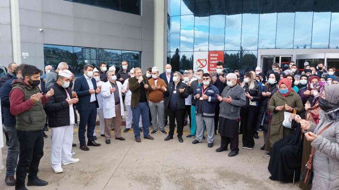 Beyin Kanamasından Hayatını Kaybeden Hastane Çalışanı İçin Tören