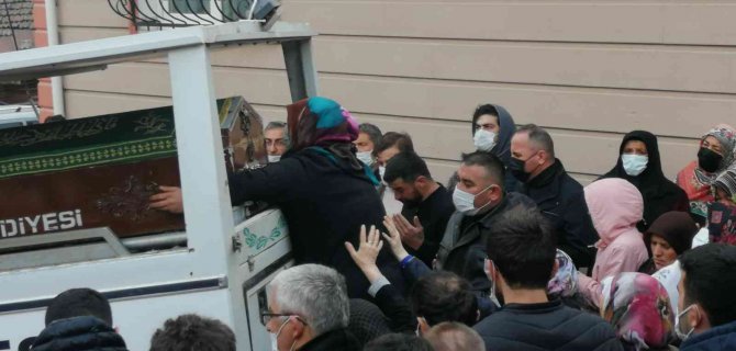 Samsun’da Hayatını Kaybeden Genç Kız Toprağa Verildi