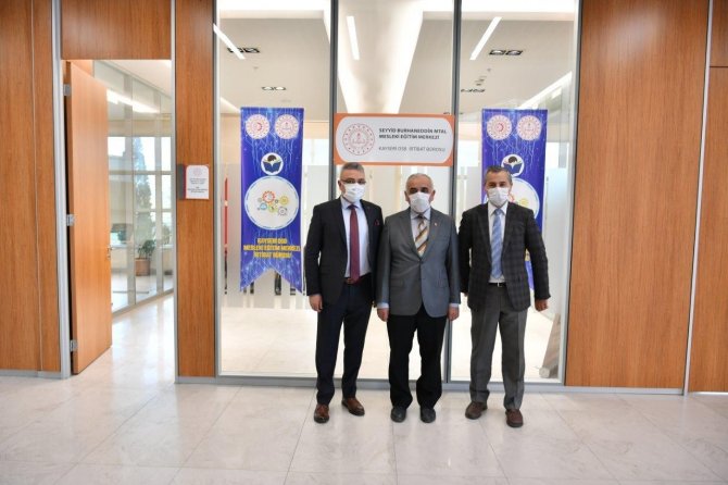 Osb’ler, Mesleki Eğitimin’ İrtibat Noktası’