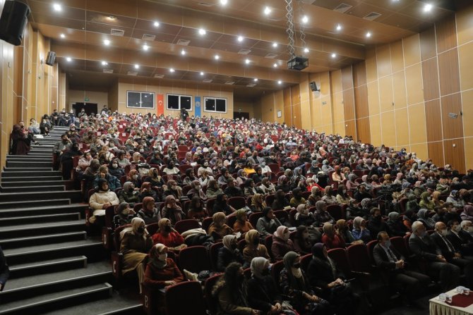 Sivas’ta Tufan Rüzgarı Esti