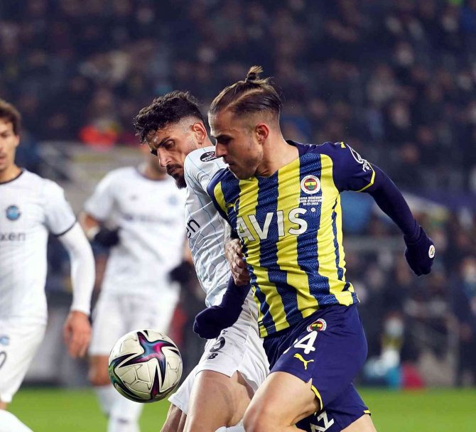 Spor Toto Süper Lig: Fenerbahçe: 1 - Adana Demirspor: 1 (İ̇lk Yarı)