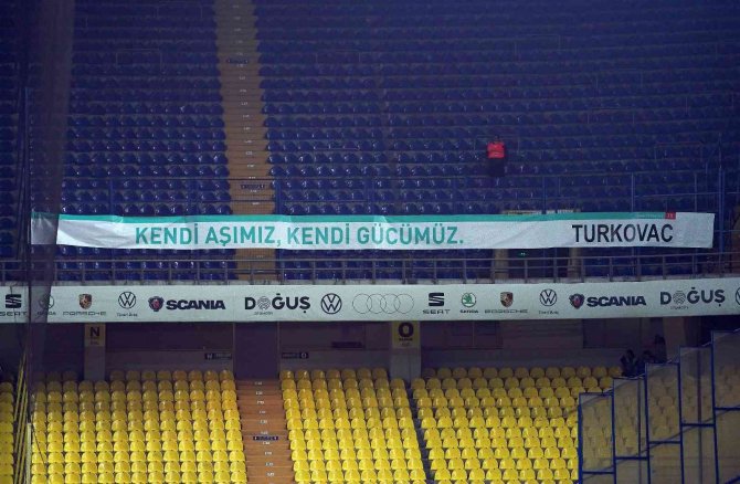 Spor Toto Süper Lig: Fenerbahçe: 1 - Adana Demirspor: 1 (İ̇lk Yarı)