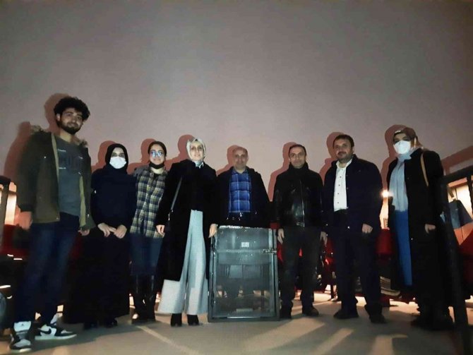 Ay, Satürn Ve Jüpiter’i Teleskopla Gözlemlediler