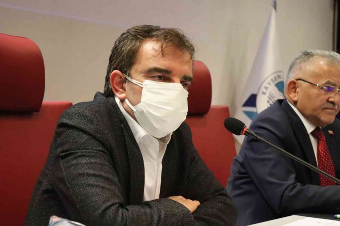 Turkovac’ı Geliştiren Aykut Özdarendeli: “Turkovac, Hem Milletimize Hem De Daha Yüksek Ölçekli Üretimle Birlikte Aşıya İhtiyaç Duyan Ve Talep Eden Ülkelere De Bir Şekilde Şifa Olacaktır”