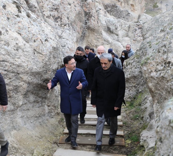 Yargıtay Üyeleri Frig Vadisi’ne Hayran Kaldı