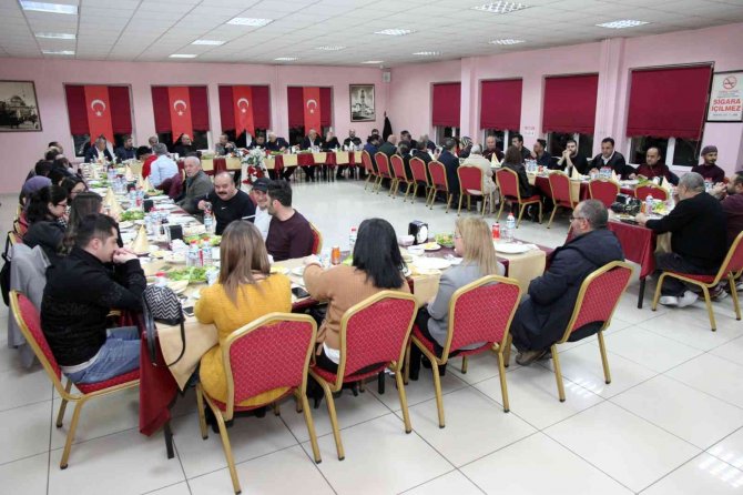 Vali Ziya Polat Yozgat’ta Görev Yapan Gazetecilerle Bir Araya Geldi