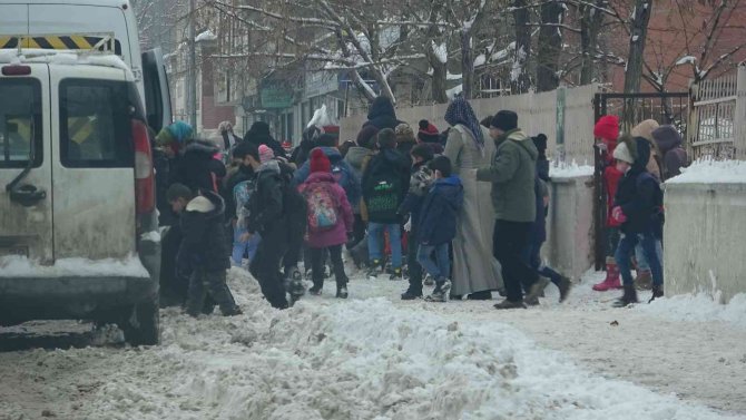 Ağrı Yeniden Beyaza Büründü