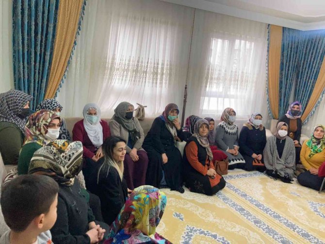 Başkan Dağtekin: “Bugünlere Gelmemizde Ak Kadınlarımızın Payı Büyüktür”