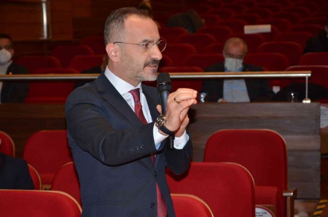İ̇zmir Büyükşehir Belediye Meclisi’nde Çiftçilere Bedava Elektrik Önergesi Reddedildi