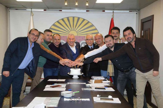 Hesapları İ̇nceleme Komisyonu’ndan Altso Başkanı Şahin’e Teşekkür Sürprizi