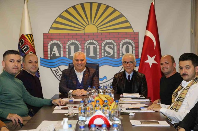 Hesapları İ̇nceleme Komisyonu’ndan Altso Başkanı Şahin’e Teşekkür Sürprizi