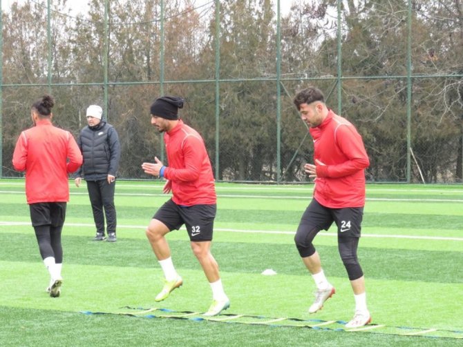 Hd Elazığ Karakoçan Fk, Antrenmanlara Başladı
