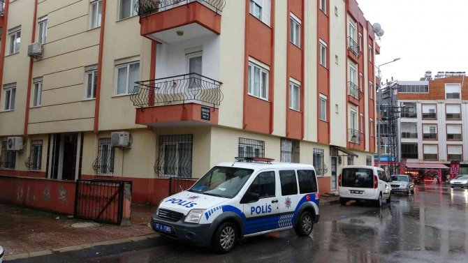 Antalya’da Epilepsi Hastası Genç Annenin Şüpheli Ölümü
