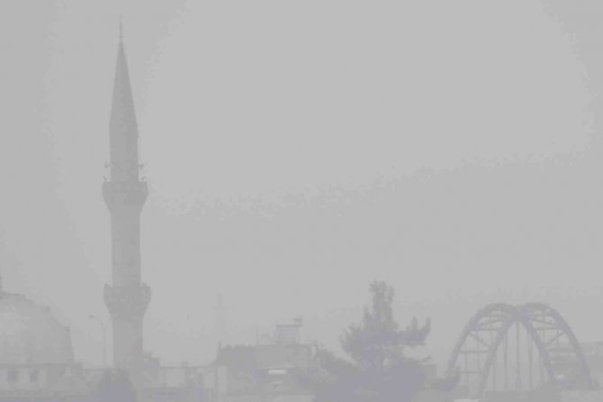 Araban’da Sis Hayatı Olumsuz Etkiledi