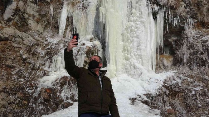 Donan Şelale Pamukkale’yi Andırdı