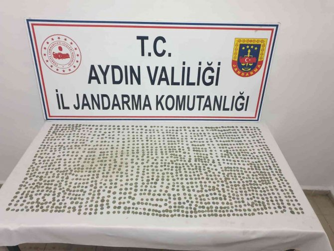 Aydın’da Tarihi Eser Operasyonu: Bin 642 Adet Bronz Sikke Ele Geçirildi