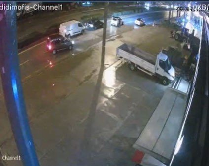 İ̇ki Sürücü Arasındaki Tartışma Kanlı Bitti: Aracından İndi Sürücüye Ateş Etti