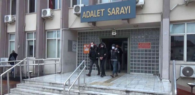 Uyuşturucuyu Turşu Bidonlarına Sakladı
