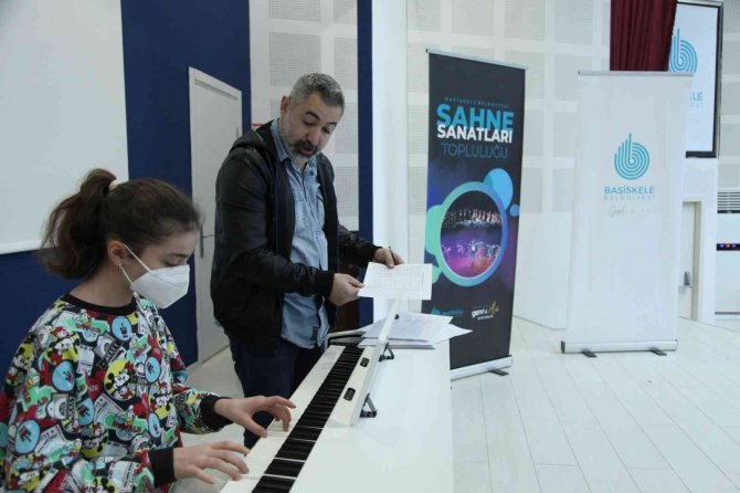 Başiskele’de Sahne Sanatları Topluluğu Kurulacak