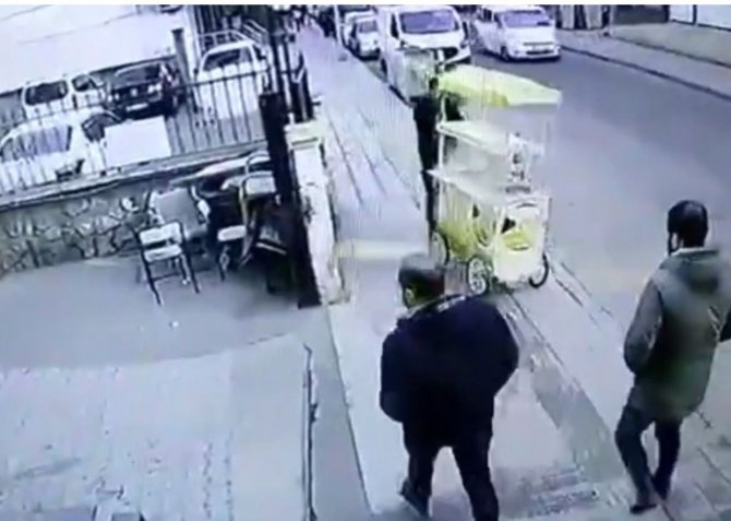 Batman’da Mısır Arabasını Herkesin Gözü Önünde Çaldı