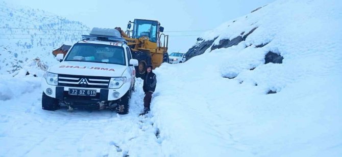 Hasta Almaya Giden Ambulansa Kar Engeli: 8 Saat Sonra Hastaya Ulaşıldı