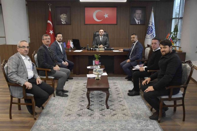 Biga Belediyesi’nde En Düşük İşçi Maaşı 5 Bin 427 Lira Oldu